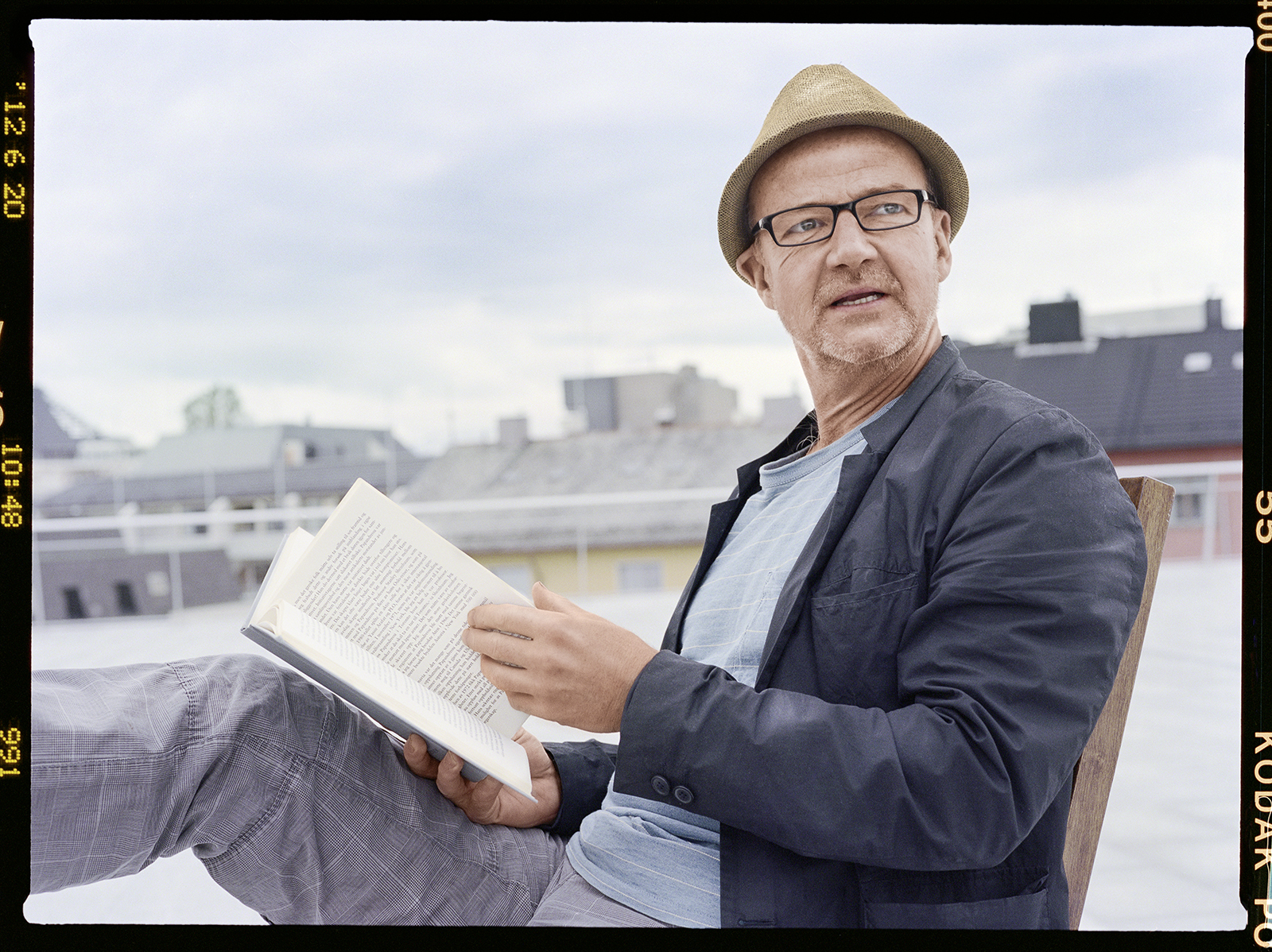 21062012 MAMIYA OR HASSELBLAD